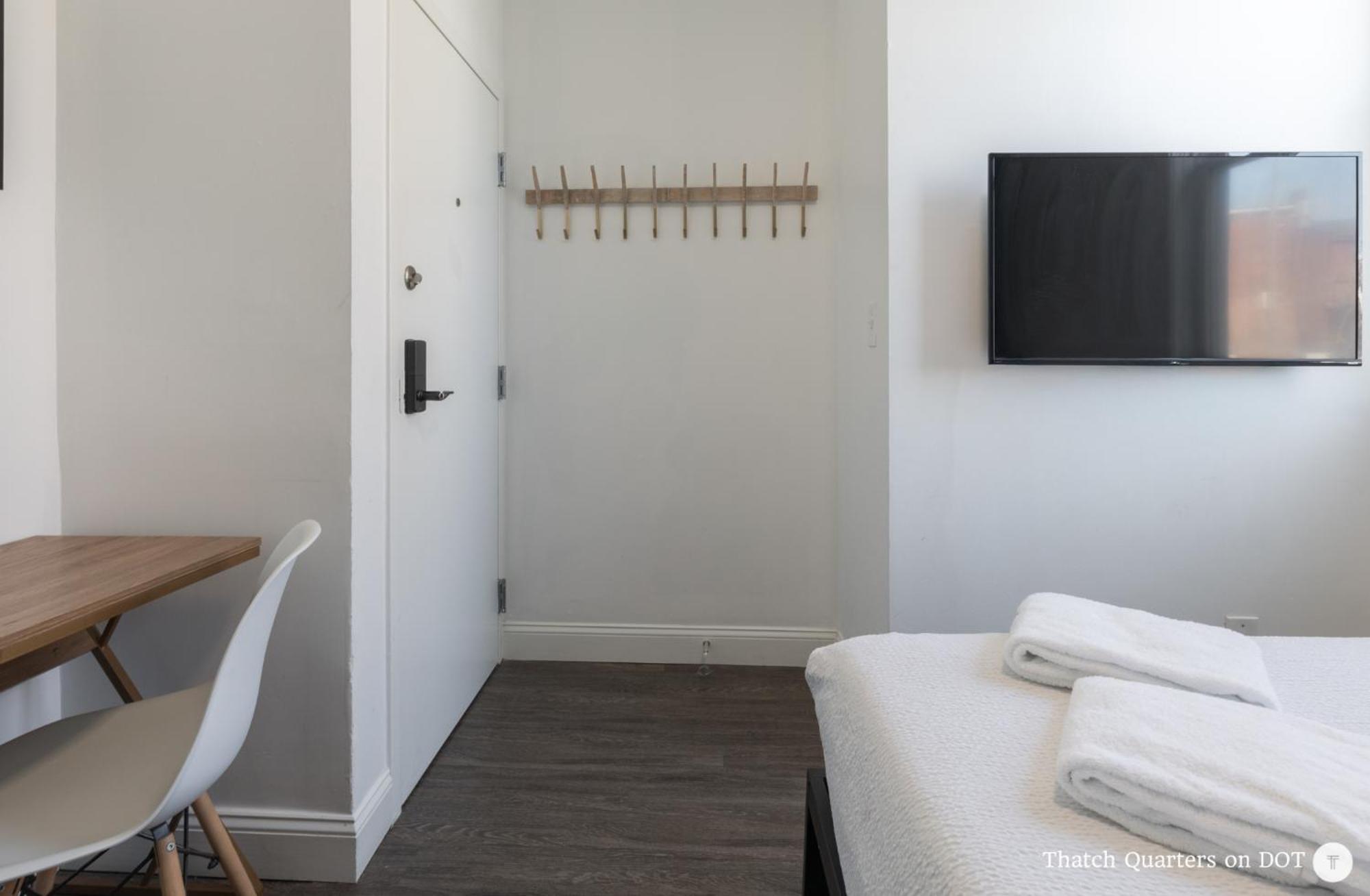 Quarters On Dot By Thatch Boston Extérieur photo