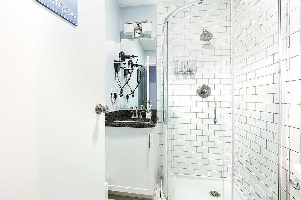 Quarters On Dot By Thatch Boston Extérieur photo